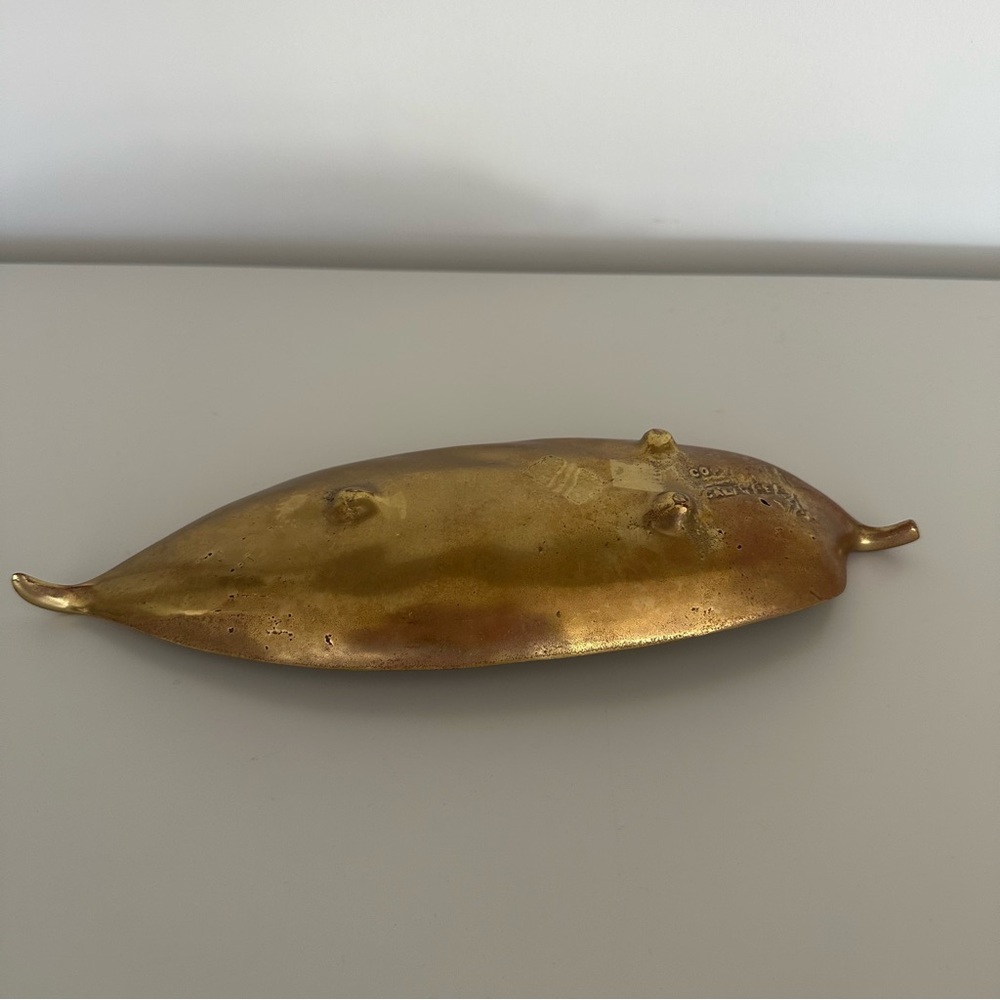 Vintage 1940s Virginia Metalcrafters Brass Calathea Leaf Dish Tray 10.5"l - Picture 8 of 8